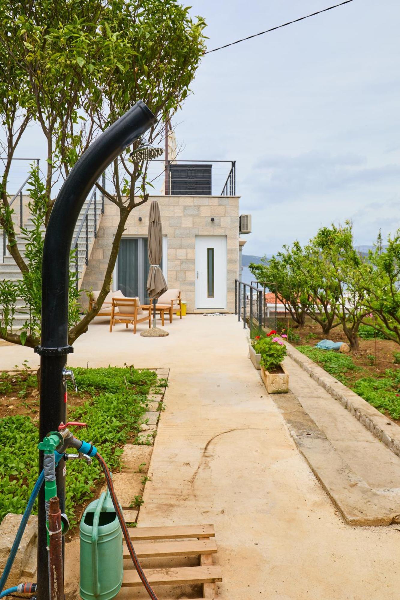 Beloc House Island Apartment