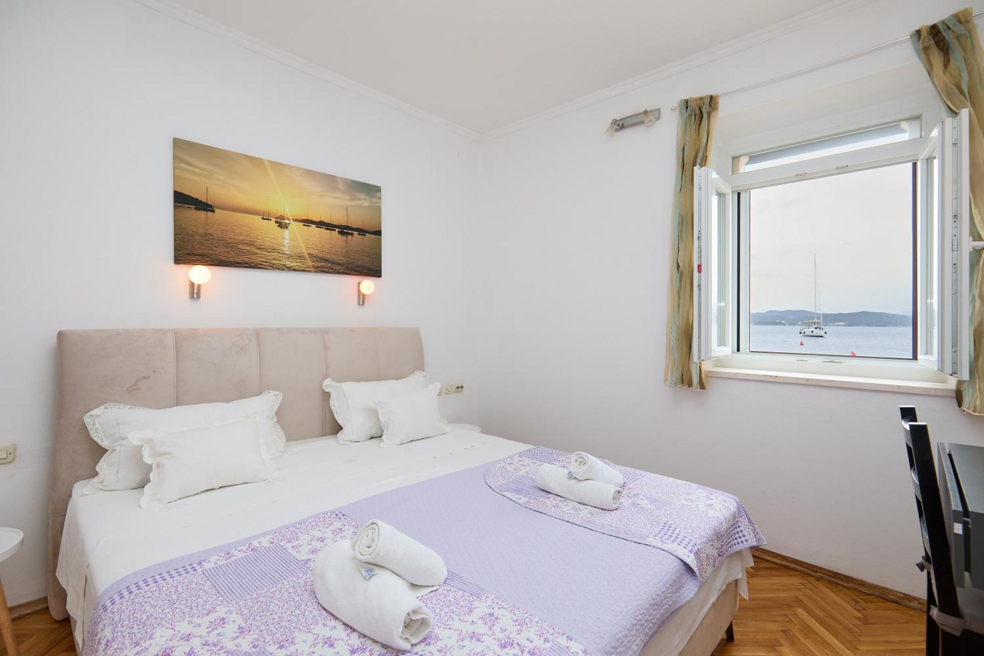 Apartment Beloc House Island