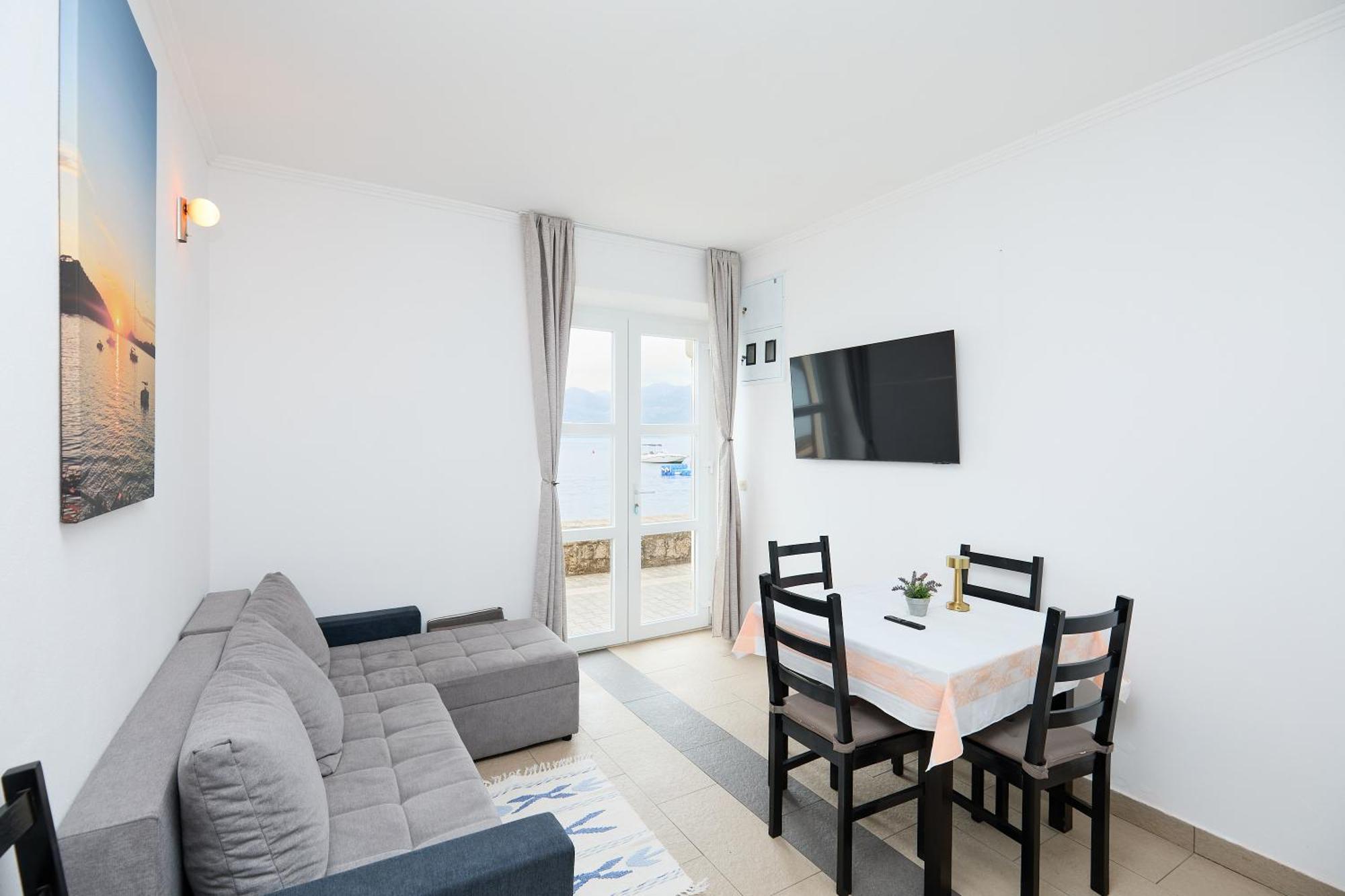 Beloc House Island Apartment
