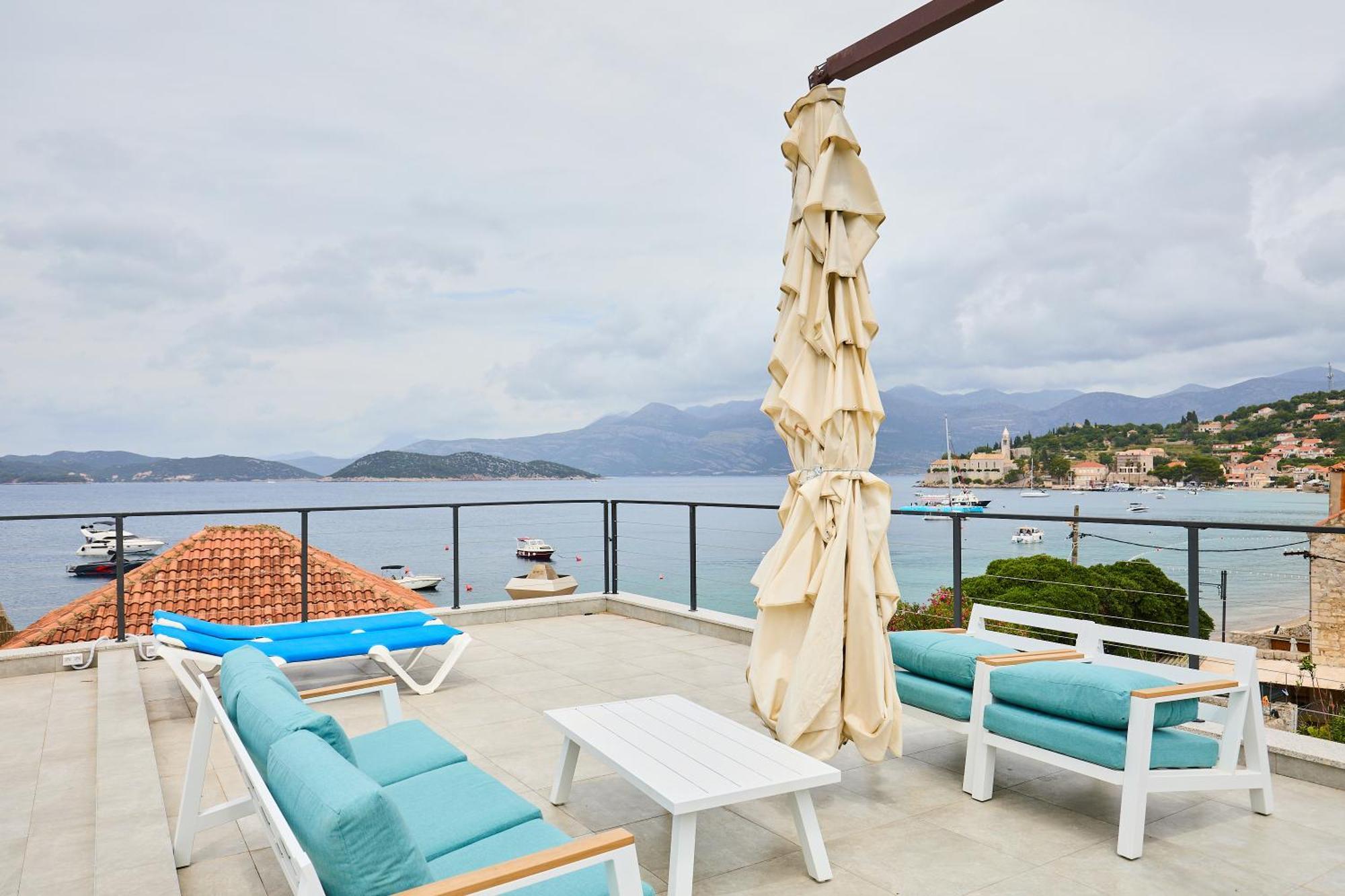 Beloc House Island *